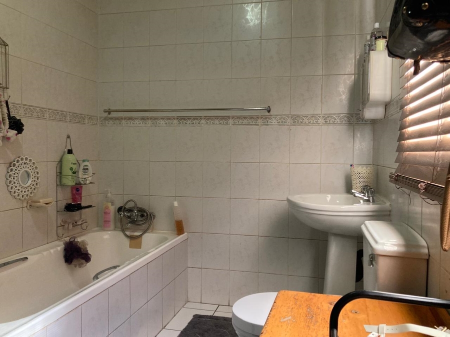 2 Bedroom Property for Sale in Bodorp North West
